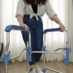 CADEIRA DE BANHO EM ALUMÍNIO ATÉ 150 KG  - D60 DELLAMED - Imagem 5